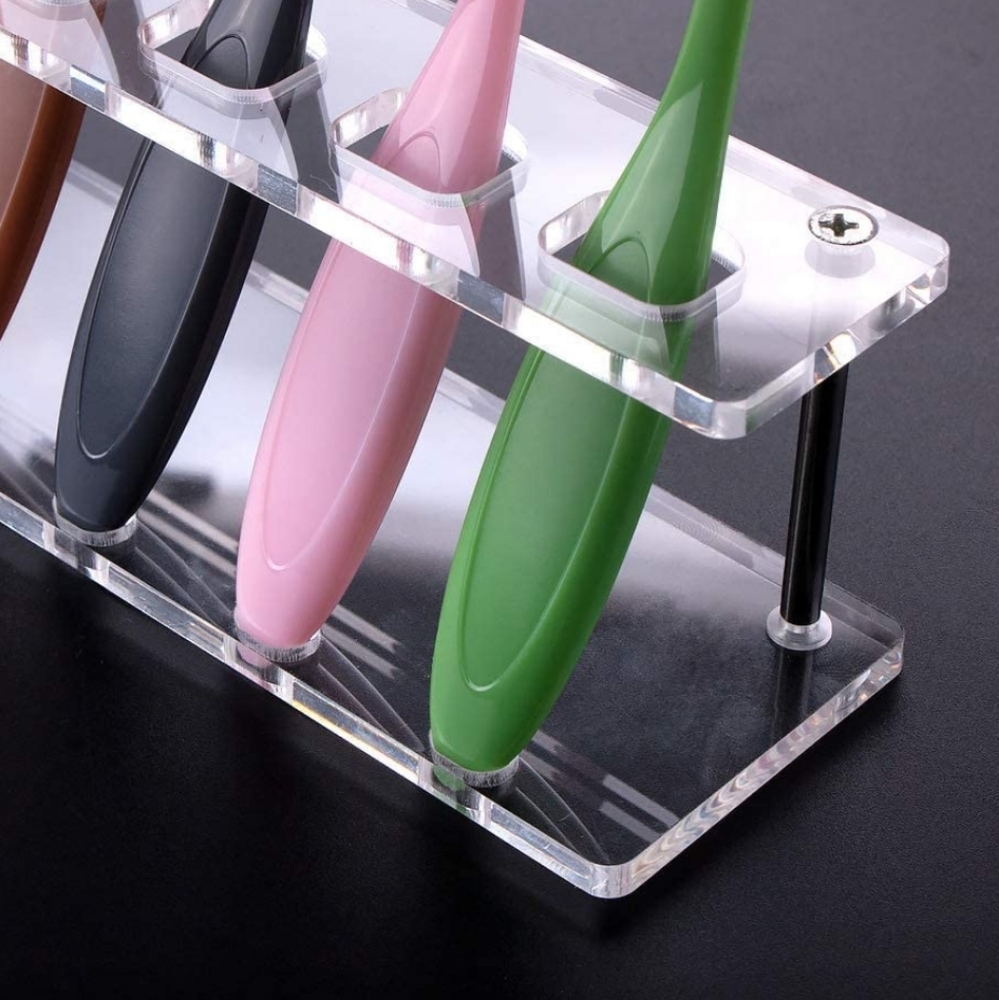 Blending brush Acrylic stands.